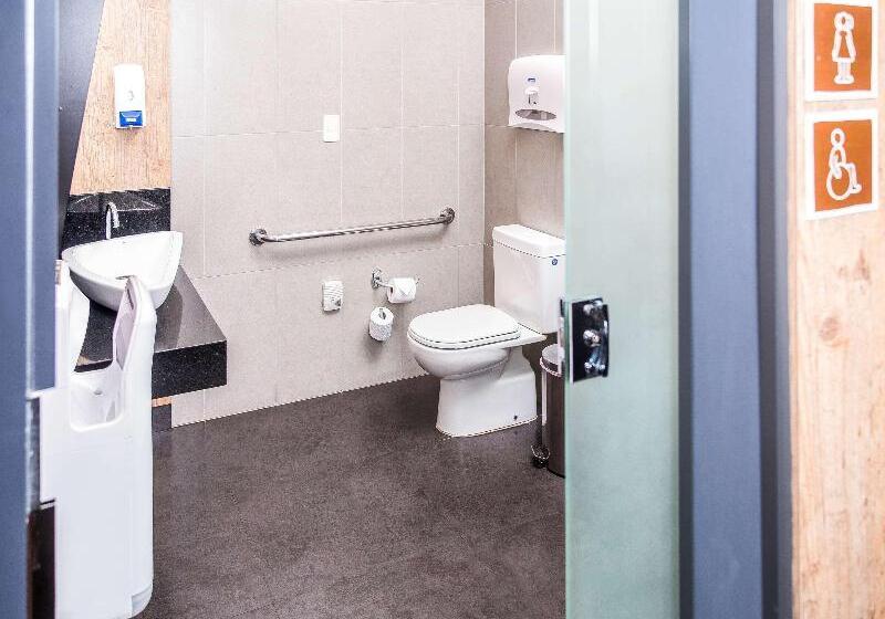 هتل Ibis Asuncion