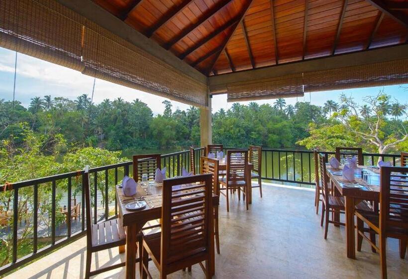 בית מלון כפרי Karunakarala Ayurveda Resort