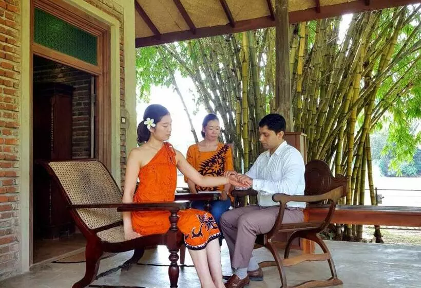 هتل Karunakarala Ayurveda Resort