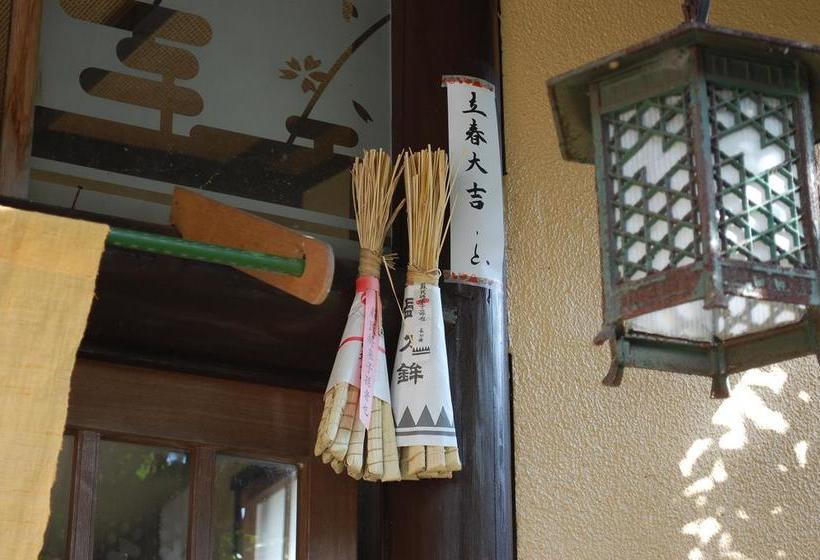 בית מלון כפרי Fujimiya