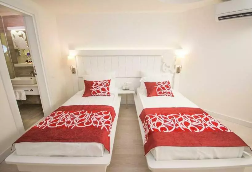 Hotel Laguna Beach Alya Resort & Spa   All Inclusive