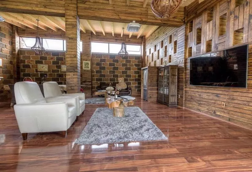 Hotel Matea San Isidro