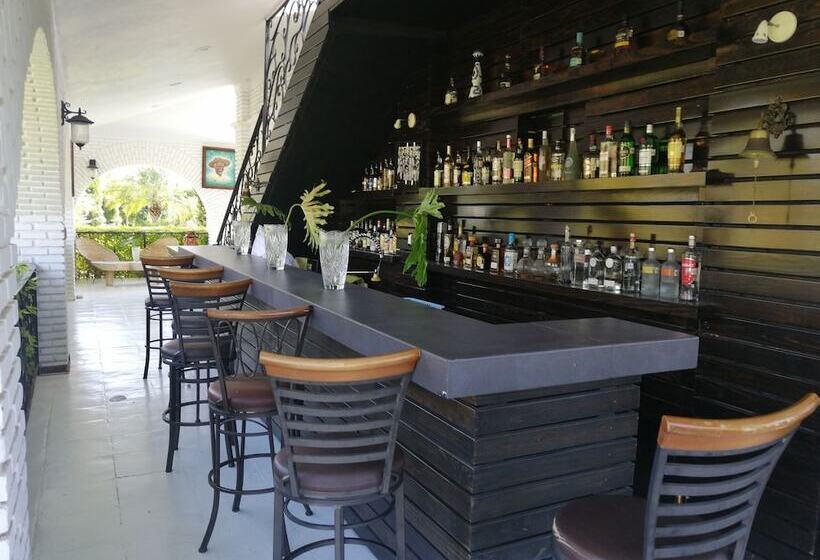 ホテル Matea San Isidro