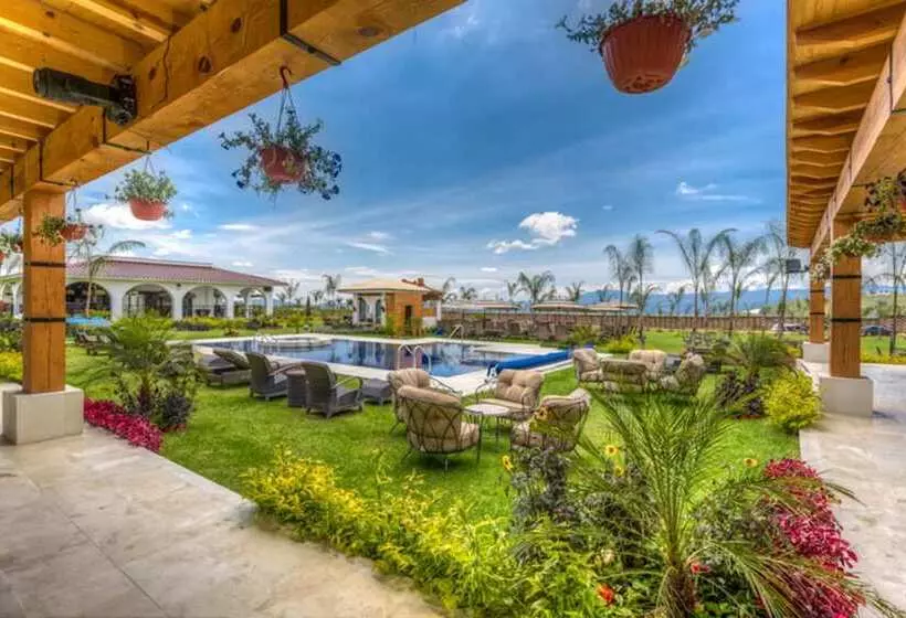 Hotel Matea San Isidro