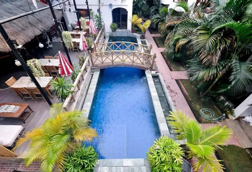 Hotel Nirvana Beach Resort