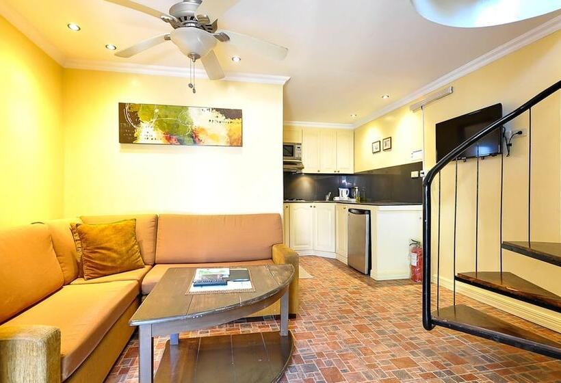 호텔 Nirvana Beach Resort