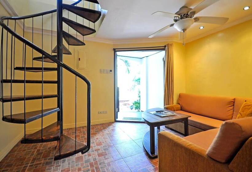 호텔 Nirvana Beach Resort