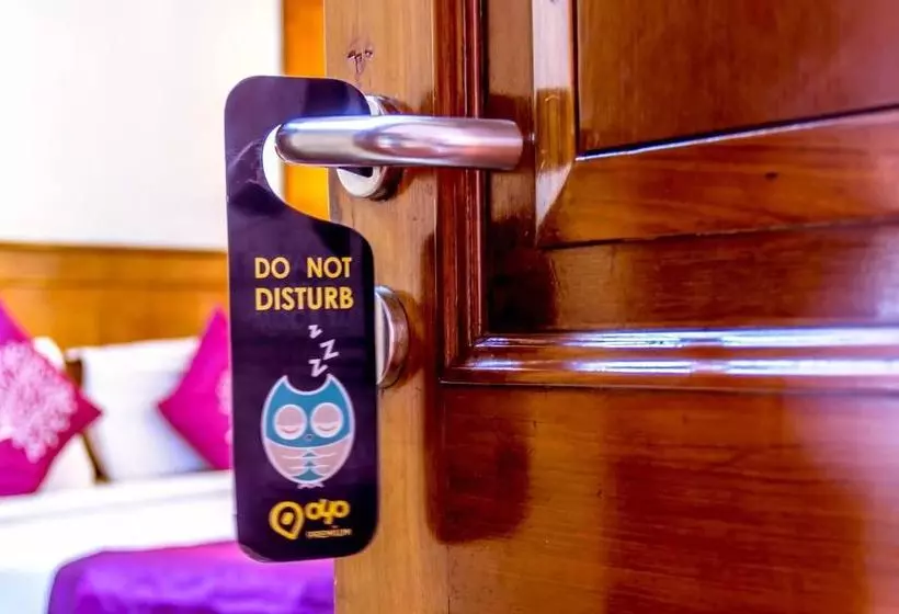 ホテル Oyo Premium Station Road Visakhapatnam