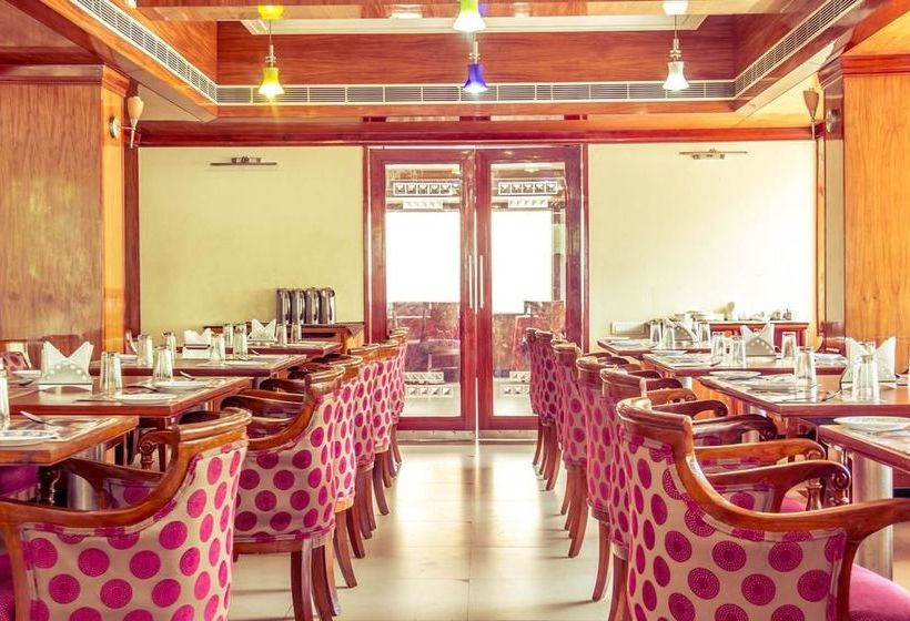 فندق Oyo Premium Station Road Visakhapatnam