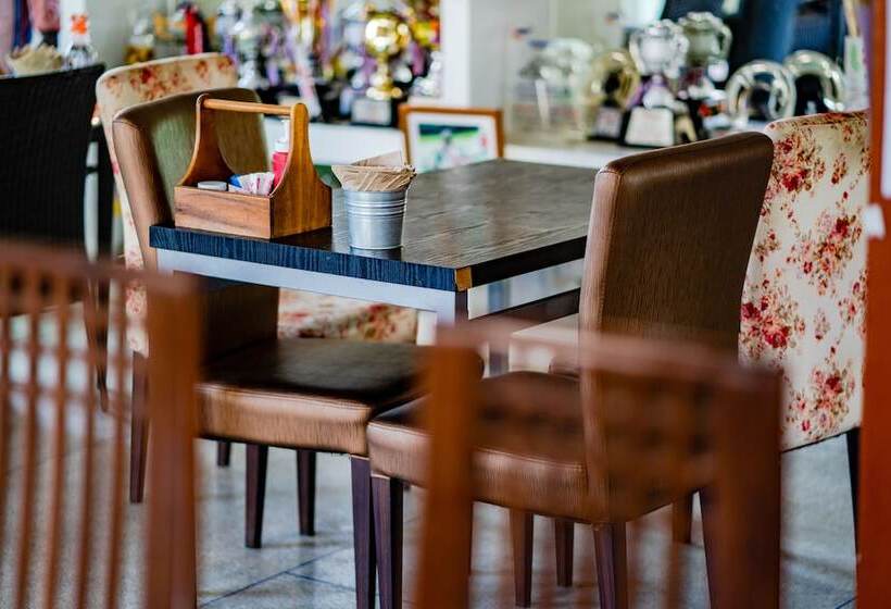 فندق The Spa Garden