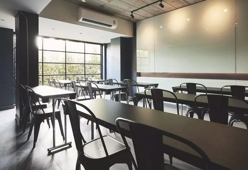 Theorie Hotel Sukhumvit By Slh   Sha Extra Plus