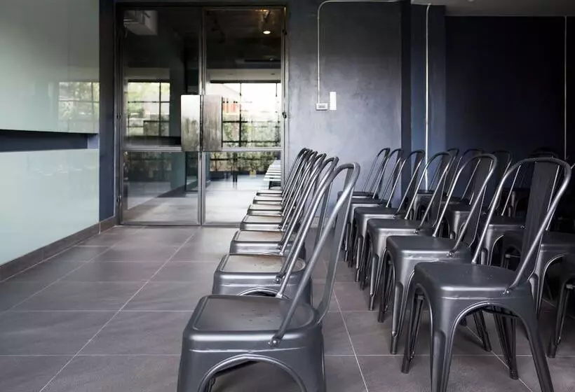 Theorie Hotel Sukhumvit By Slh   Sha Extra Plus