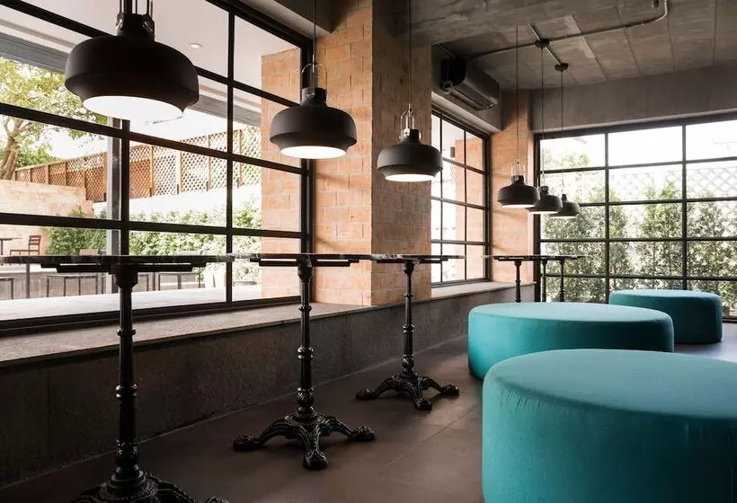 Theorie Hotel Sukhumvit By Slh   Sha Extra Plus