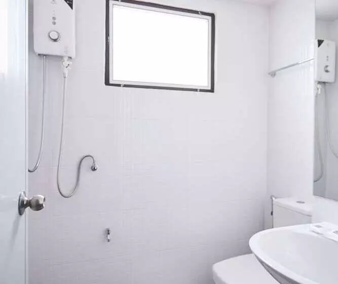 Theorie Hotel Sukhumvit By Slh   Sha Extra Plus