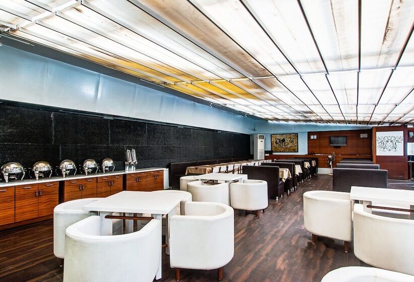 Hotell Treebo Cherry Tree