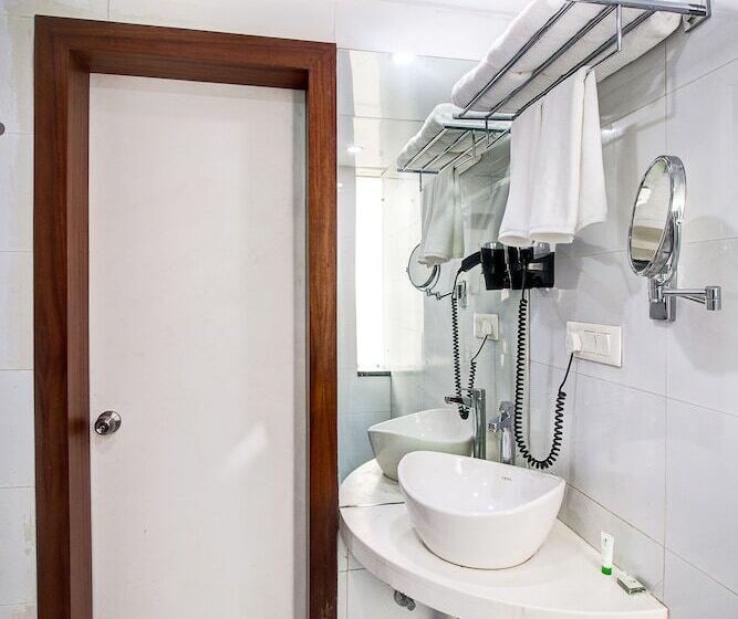 Hotell Treebo Cherry Tree