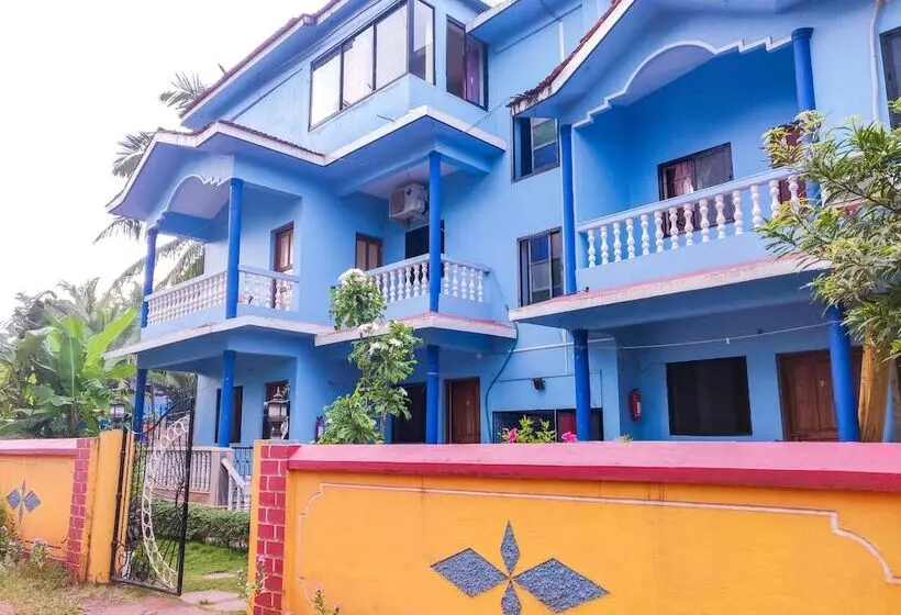 Morjim Sunset Guesthouse  Apartments With Kitchen & Ac Rooms