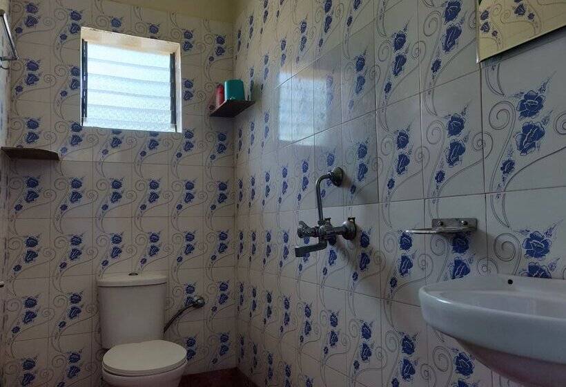 Morjim Sunset Guesthouse  Apartments With Kitchen & Ac Rooms