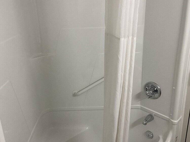 Motel 6 Saskatoon, Sk