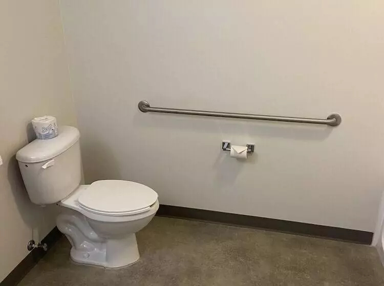 Motel 6 Saskatoon, Sk