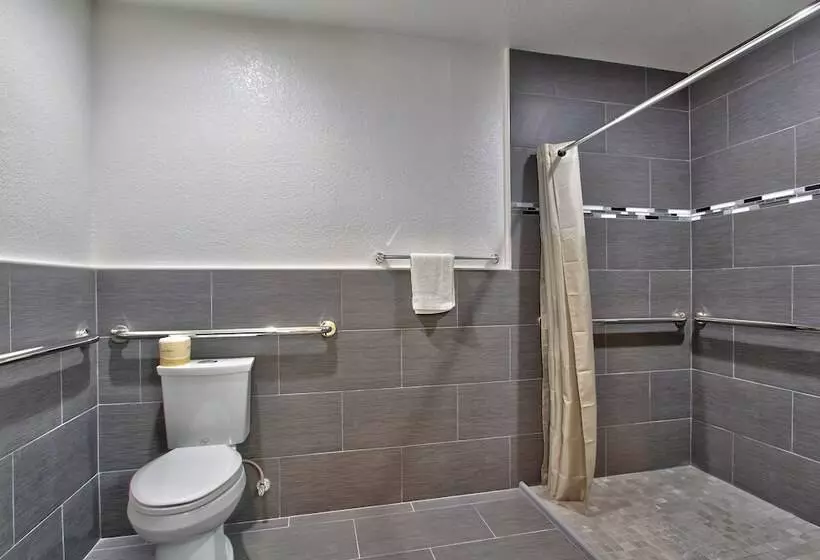 Мотель Coastal Valley Inn