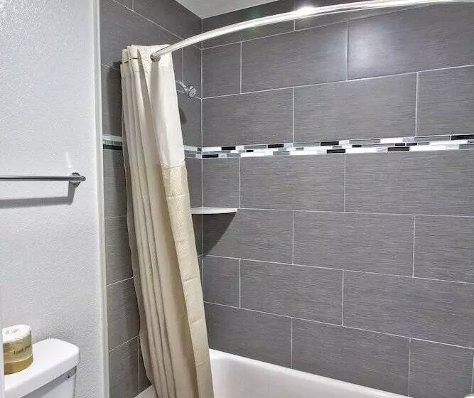 Мотель Coastal Valley Inn