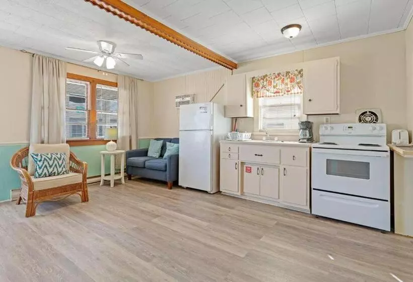 ペンション Oceanside Court By Kees Vacations