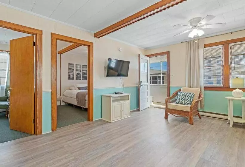 ペンション Oceanside Court By Kees Vacations