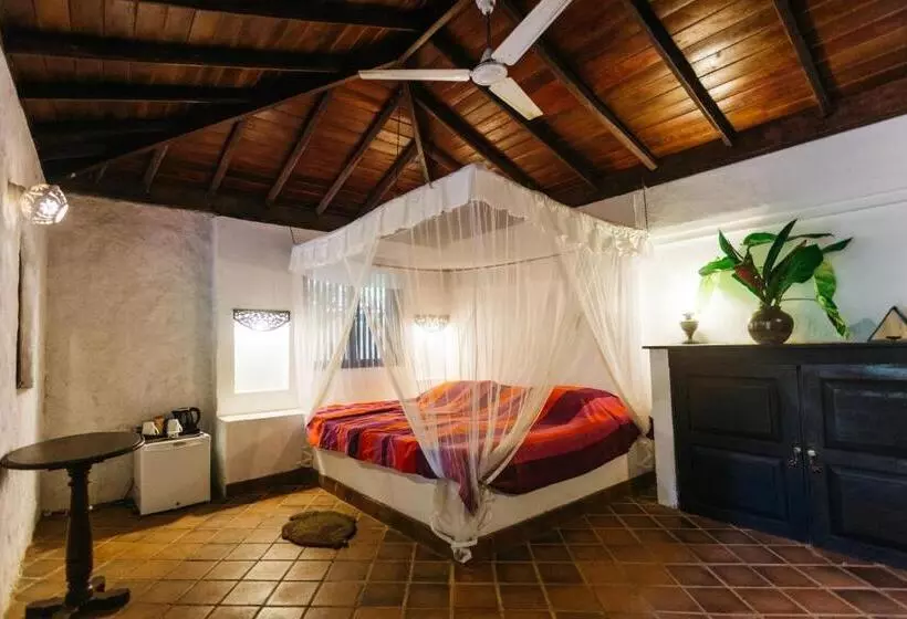 Пансион Secret Garden Villa Unawatuna