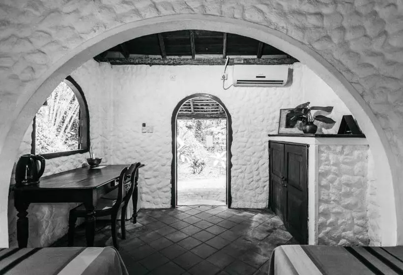 Пансион Secret Garden Villa Unawatuna