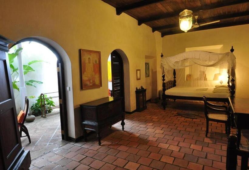 פנסיון Secret Garden Villa Unawatuna