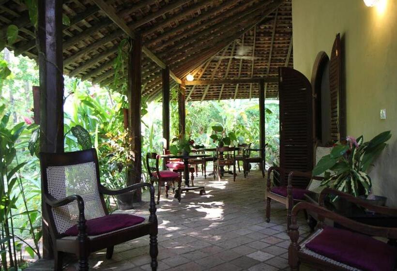 פנסיון Secret Garden Villa Unawatuna