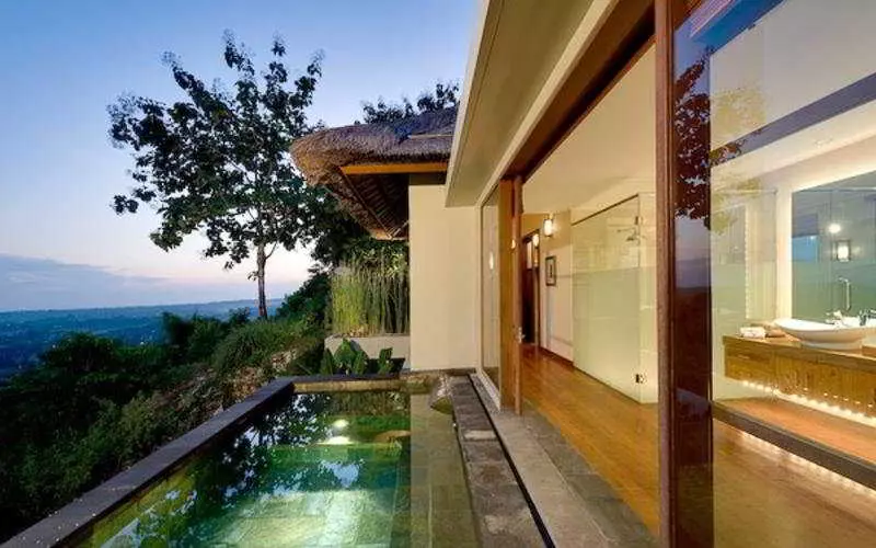 The Longhouse