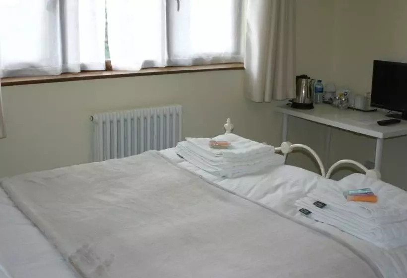 Yew Tree Bed And Breakfast