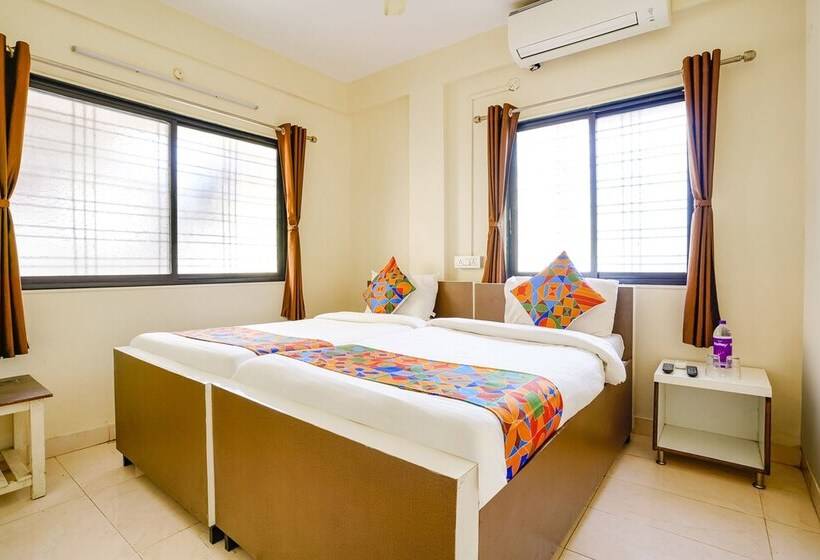 Hotelli Fabexpress Sai Vyankatesh