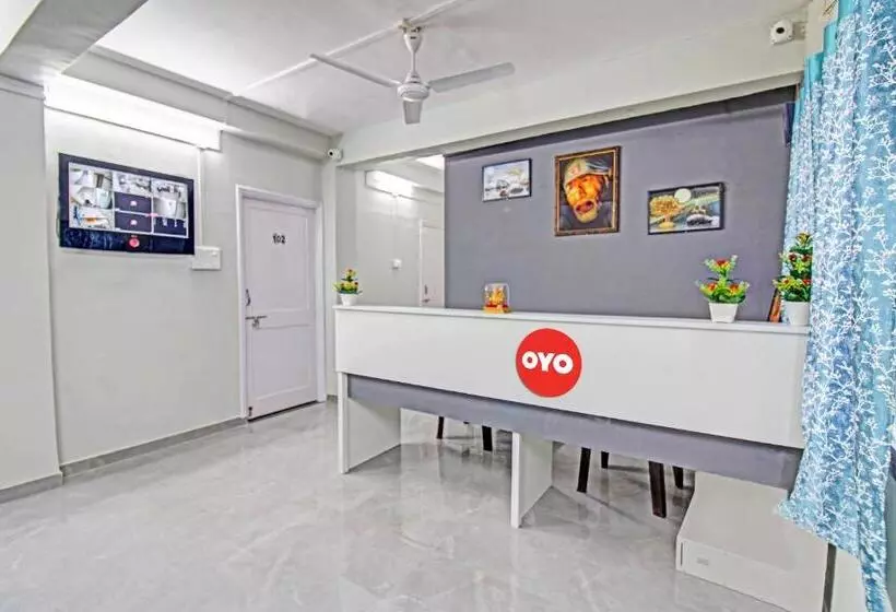 ホテル Oyo Flagship 81208 Moonlight Inn