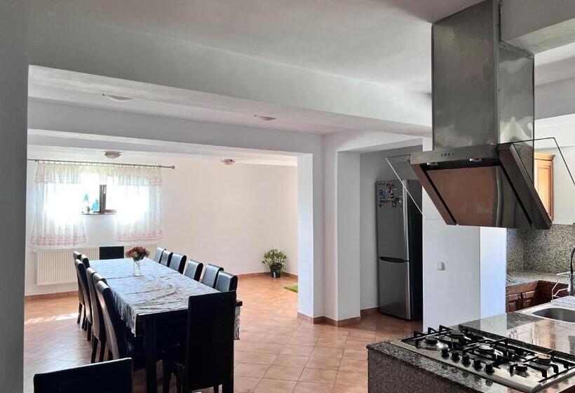 پانسیون Casa Maria