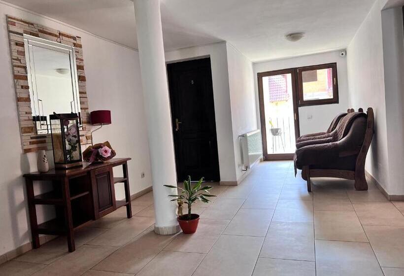 پانسیون Casa Maria