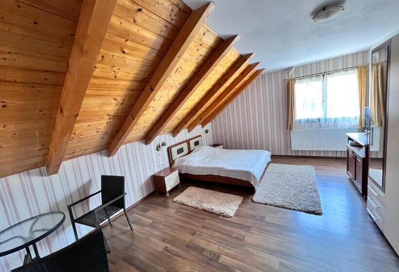 پانسیون Casa Maria