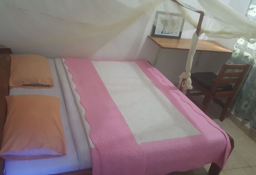 پانسیون Golden Monkey Guest House