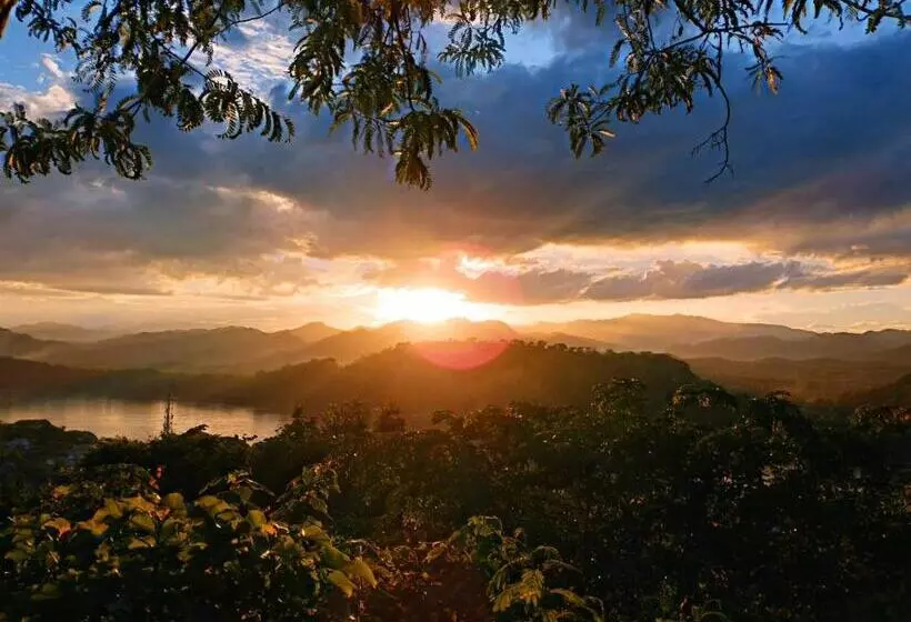 پانسیون Phanh Tha Sone Guest House