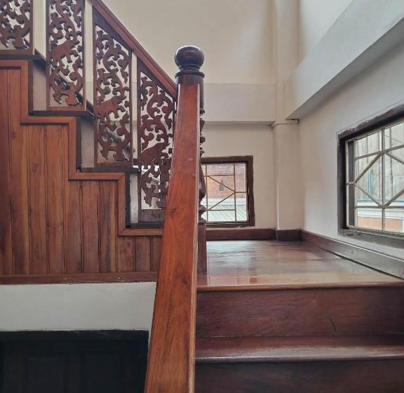 פנסיון Phanh Tha Sone Guest House