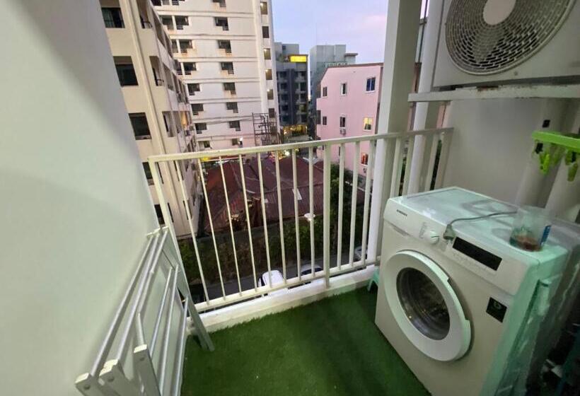 The Base Central Pattaya Holiday Ml