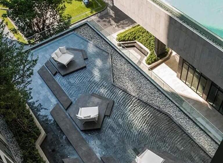 The Base Central Pattaya Holiday Ml