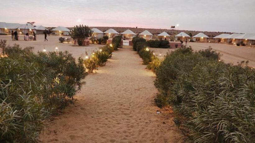 Nocleg ze śniadaniem Golden Rose Heritage Desert Safari Camp