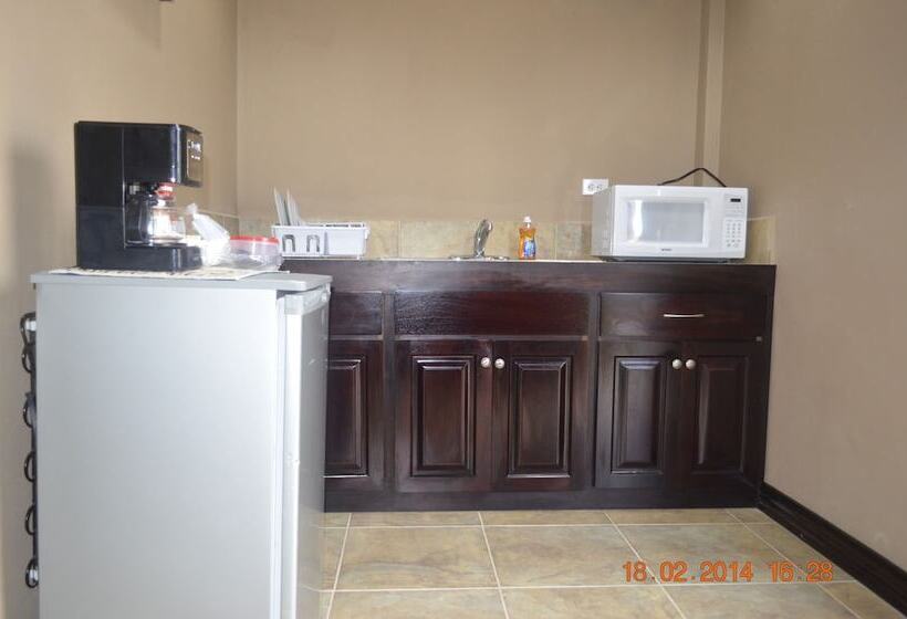 Gm Suites Bed & Breakfast