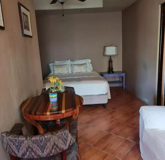 Gm Suites Bed & Breakfast