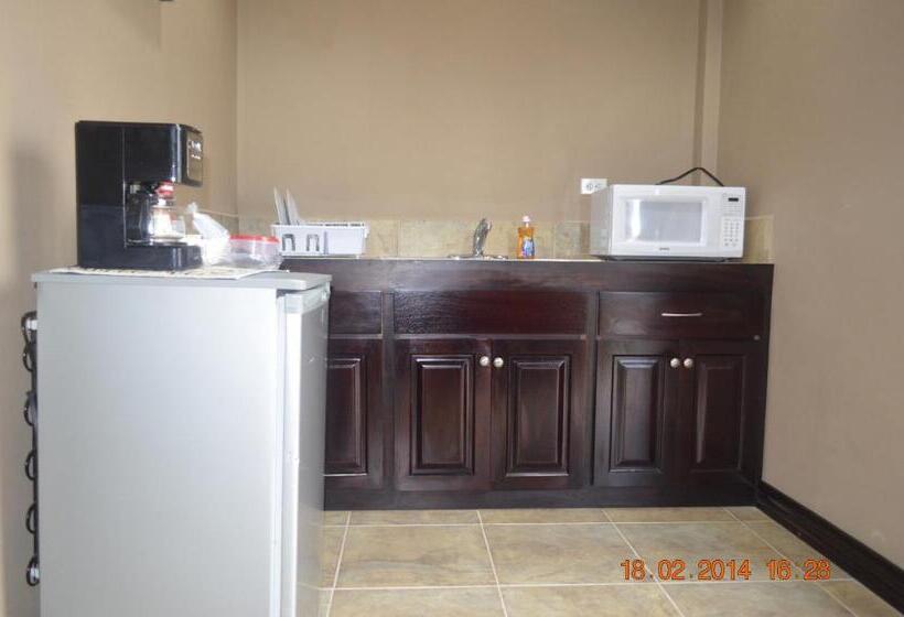 Gm Suites Bed & Breakfast