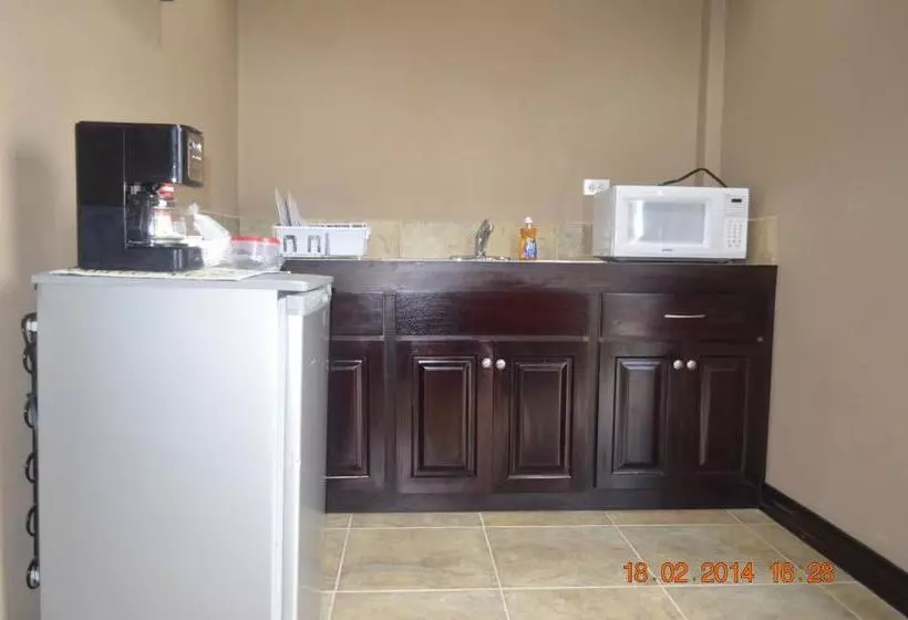 Gm Suites Bed & Breakfast