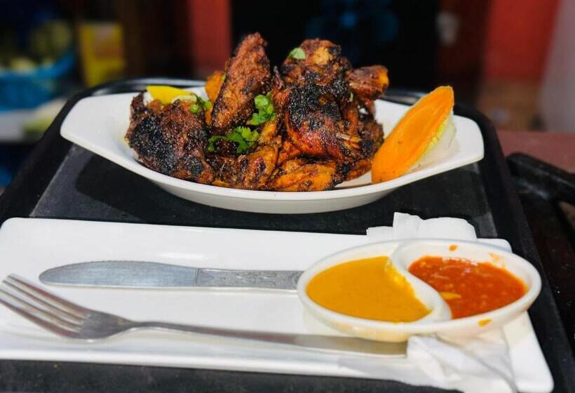 هتل Mountains Mirror